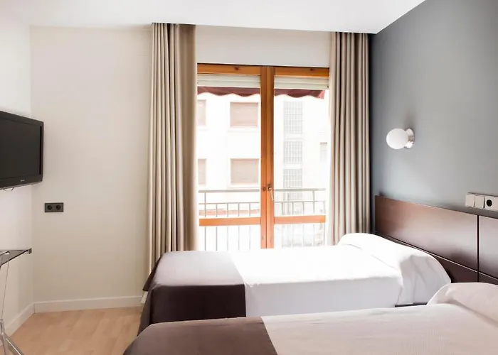 Un Punto Chic-Joaquin CostaHostal